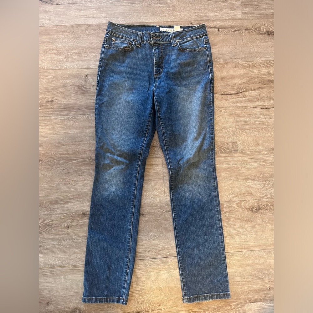 Y2k DKNY women’s Blue Jeans